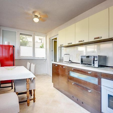 Apartment Mores Medulin Exterior photo